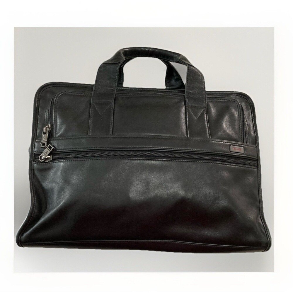 TUMI Black Leather Briefcase Laptop Bag 15" Business Travel Work Case 9601D4